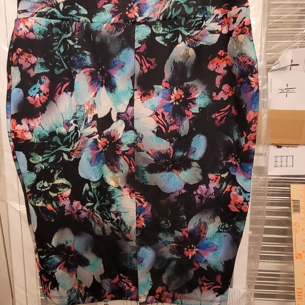 Thalia Sodi heavy weight knit floral print pull on pencil skirt, size L - Picture 2 of 10